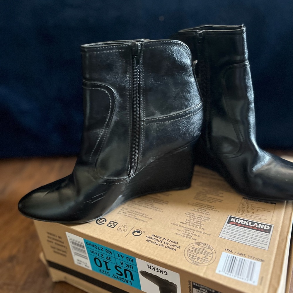 Nine West wedge booties - Picture 3 of 4